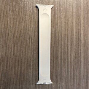 Apple Watch Band Solo Starlight Size 6 NWOT